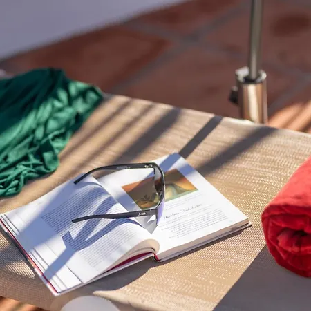 Mit Privatpool Fuer 6 Personen Ca 90 Qm In Nerja, Andalusien Costa Del Sol Vakantiehuis