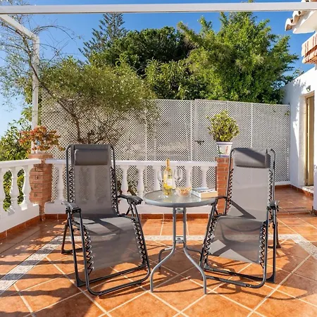 Mit Privatpool Fuer 6 Personen Ca 90 Qm In Nerja, Andalusien Costa Del Sol * נרחה